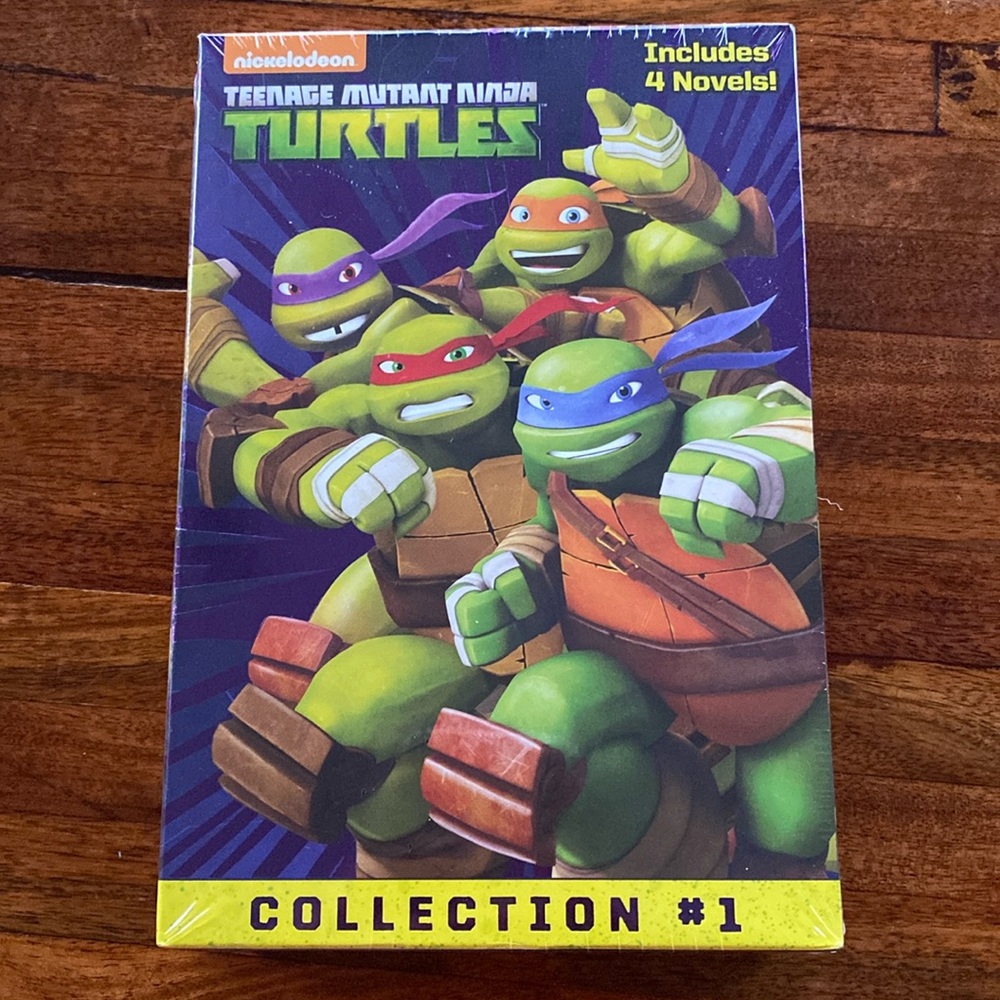 Nickelodeon Teenage Mutant Ninja Turtles box set Collection 1, 4 books, unopened